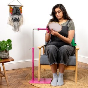 Broderi Rammeholder til gulv - rosa