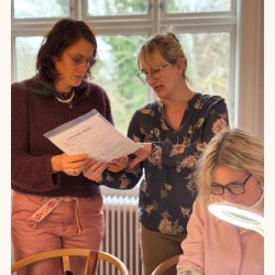 Kursus i moderne broderi - en hel dag i tr�denes tegn