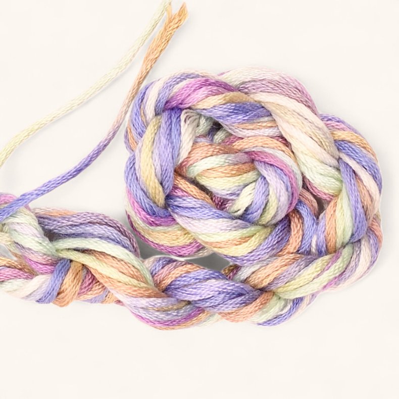Broderitrd Waterlilies Pistachio Nut 007