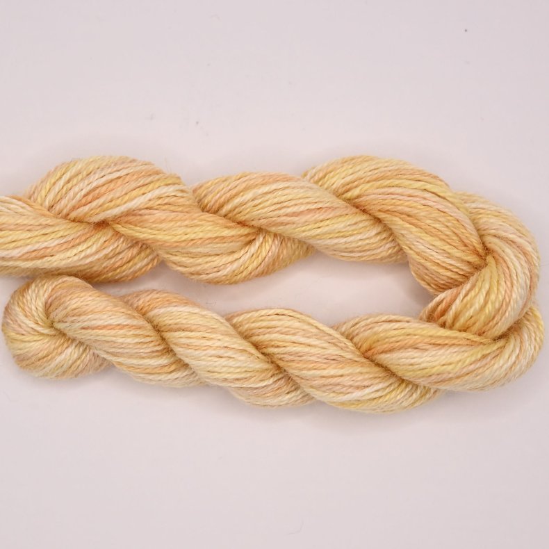 Broderitrd Impressions Almond 172