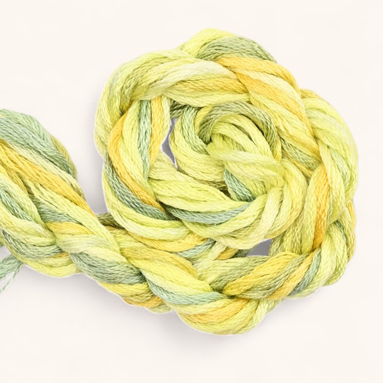 Broderitrd Waterlilies Lemon n Lime 027