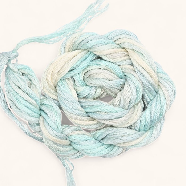Broderitrd Waterlilies Seafoam 029